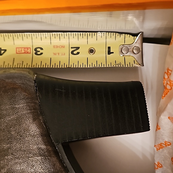 NWT - SPORTO Lace Up Ankle Boot, size 6M - Picture 8 of 8